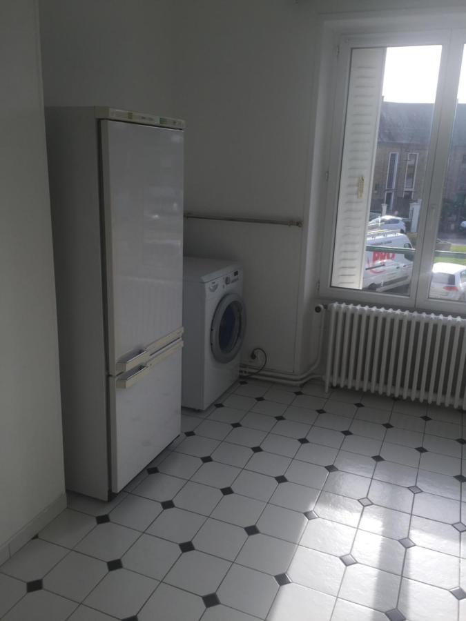 Appartement 1Er Etage Carignan Exterior foto